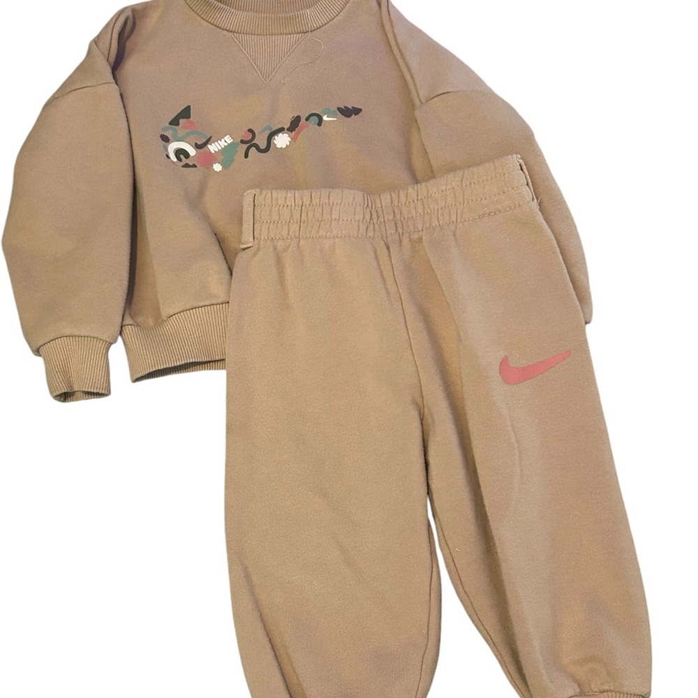 Nike toddler girl sweatshirt and sweatpants set size 2t